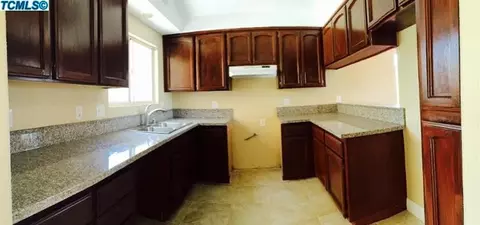 405 Riviera Dr, Lemoore, CA 93245 photo 5