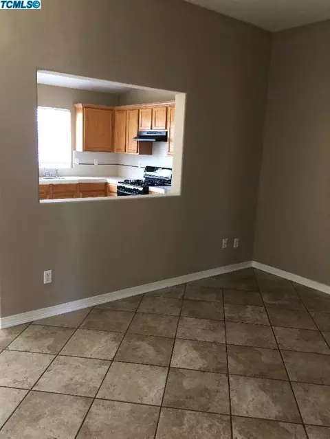 1801 E Mesa Ct, Visalia, CA 93292 photo 10