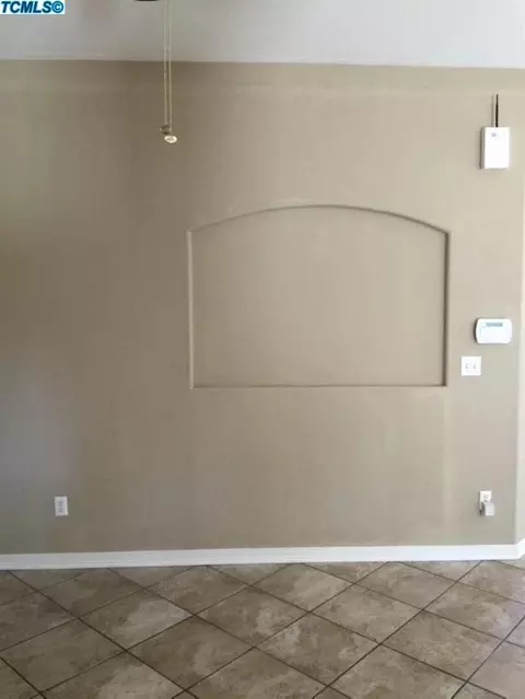 1801 E Mesa Ct, Visalia, CA 93292 photo 8