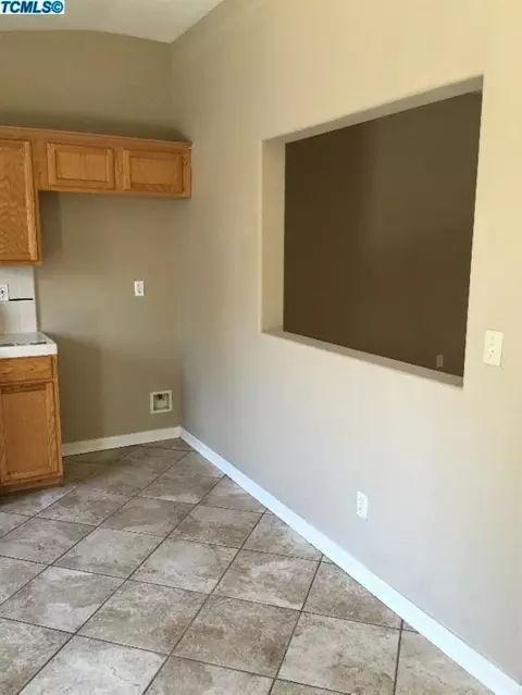 1801 E Mesa Ct, Visalia, CA 93292 photo 13