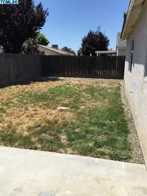 1801 E Mesa Ct, Visalia, CA 93292 photo 25