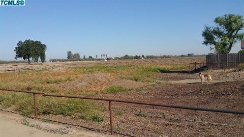 5472 18th Ave, Laton, CA 93242 photo 6