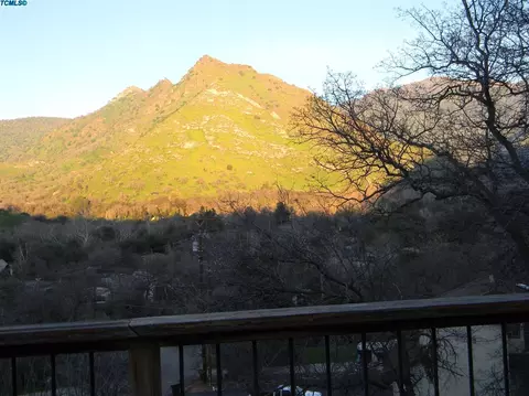 40675 Crystal Dr, Three Rivers, CA 93271 photo 3