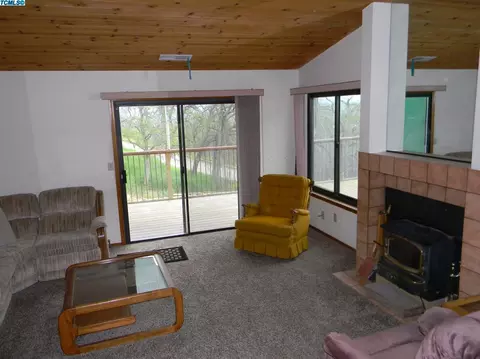 40675 Crystal Dr, Three Rivers, CA 93271 photo 22