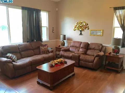 232 Elkhorn Ave, Visalia, CA 93277 photo 8