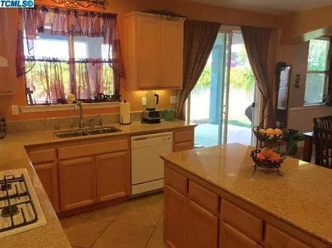 232 Elkhorn Ave, Visalia, CA 93277 photo 11