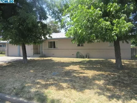 3120 E Stapp Ave, Visalia, CA 93292 photo 2