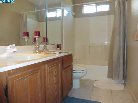 3904 E Laurel Ct, Visalia, CA 93292 photo 26