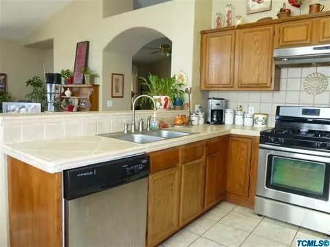 3904 E Laurel Ct, Visalia, CA 93292 photo 8