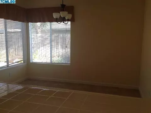 1370 Joy Ct, Exeter, CA 93221 photo 5