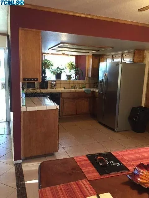 1351 E Brea Ave, Tulare, CA 93274 photo 5