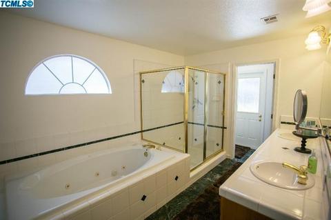 3045 S Johnson, Visalia, CA 93277 photo 21