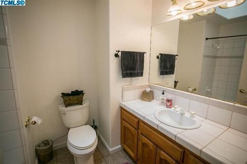 3045 S Johnson, Visalia, CA 93277 photo 18