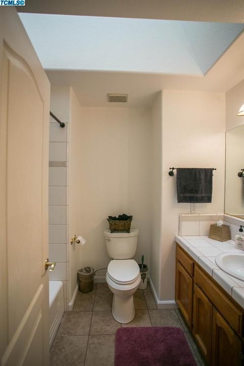 3045 S Johnson, Visalia, CA 93277 photo 19