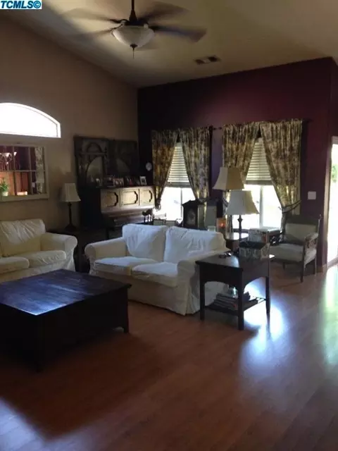 892 Apple Ave, Lemoore, CA 93245 photo 8