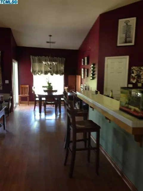 892 Apple Ave, Lemoore, CA 93245 photo 7
