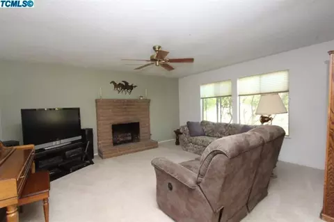 790 E Kip Patrick Dr, Reedley, CA 93654 photo 6