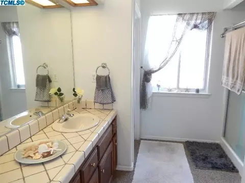 3739 E Paradise Ave, Visalia, CA 93292 photo 16