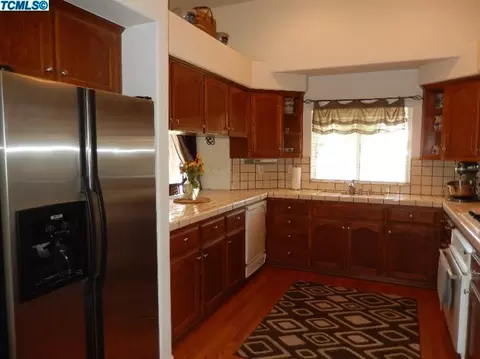 3739 E Paradise Ave, Visalia, CA 93292 photo 7