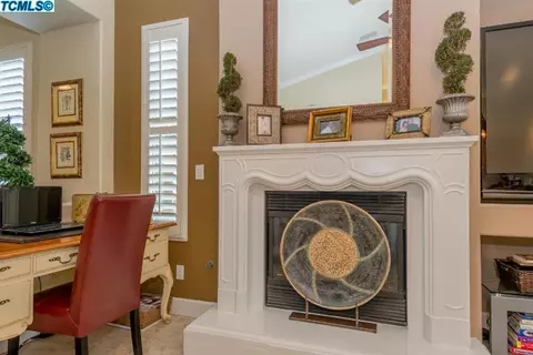 97 W Lester Ave, Clovis, CA 93619 photo 6