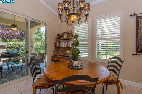 97 W Lester Ave, Clovis, CA 93619 photo 10