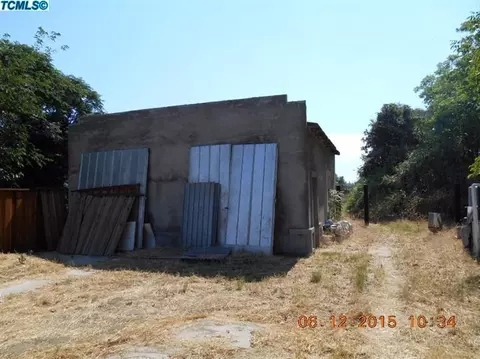 1188 N E St, Tulare, CA 93274 photo 12