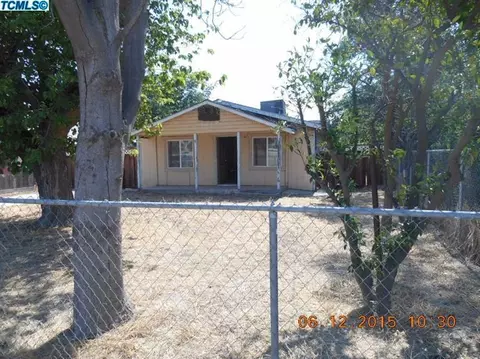 1188 N E St, Tulare, CA 93274 photo 1