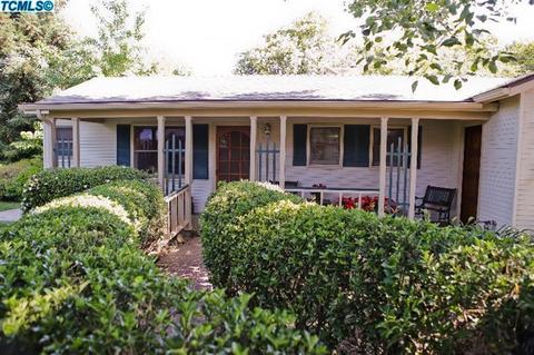2426 E Westcott Ave, Visalia, CA 93292 photo 10