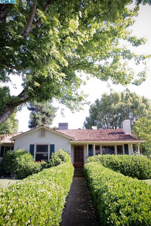 2426 E Westcott Ave, Visalia, CA 93292 photo 2