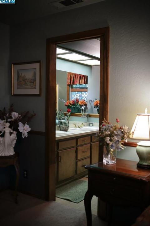 2426 E Westcott Ave, Visalia, CA 93292 photo 35
