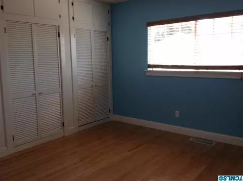 2334 E Westcott Ave, Visalia, CA 93292 photo 21