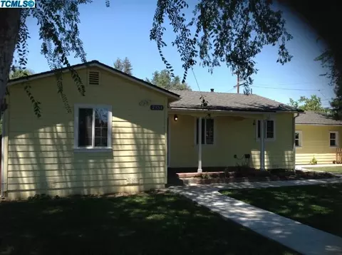2334 E Westcott Ave, Visalia, CA 93292 photo 3