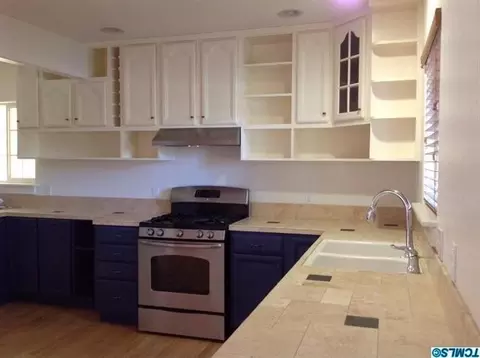 2334 E Westcott Ave, Visalia, CA 93292 photo 9