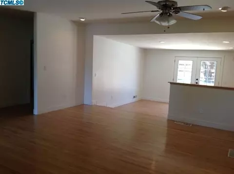 2334 E Westcott Ave, Visalia, CA 93292 photo 13