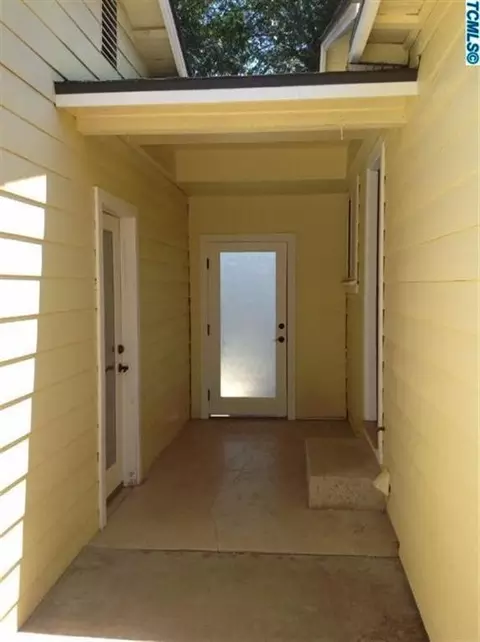2334 E Westcott Ave, Visalia, CA 93292 photo 37