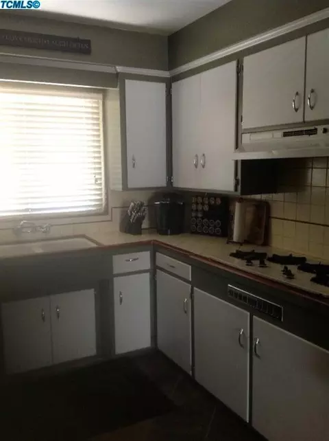 3039 E Meadow Ave, Visalia, CA 93292 photo 3