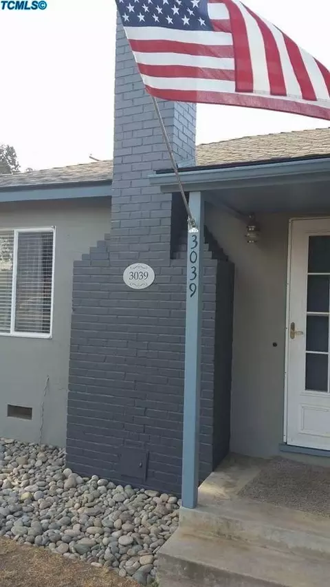 3039 E Meadow Ave, Visalia, CA 93292 photo 1