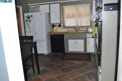 3039 E Meadow Ave, Visalia, CA 93292 photo 5