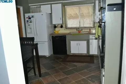 3039 E Meadow Ave, Visalia, CA 93292 photo 6