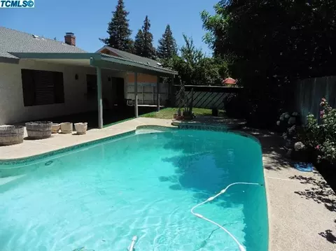 2539 E Howard Ave, Visalia, CA 93277 photo 36