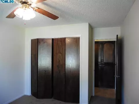 2539 E Howard Ave, Visalia, CA 93277 photo 17