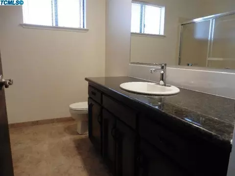 2539 E Howard Ave, Visalia, CA 93277 photo 21