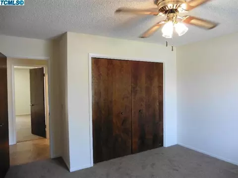 2539 E Howard Ave, Visalia, CA 93277 photo 18
