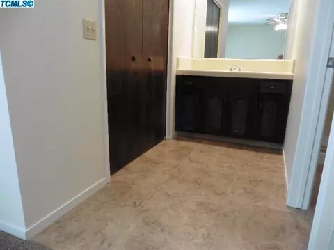 2539 E Howard Ave, Visalia, CA 93277 photo 27