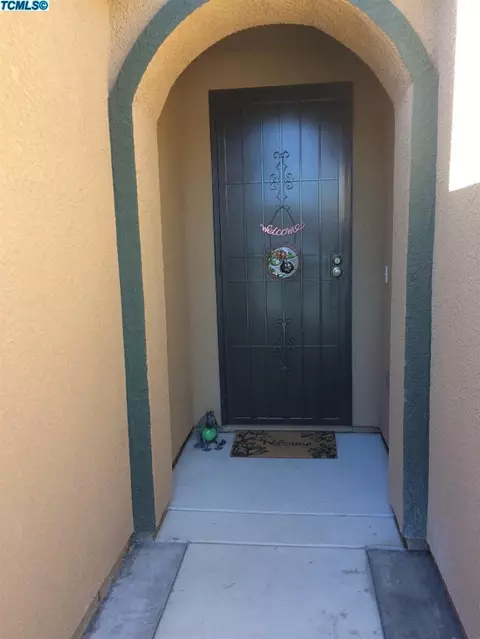 3946 E Country Ave, Visalia, CA 93292 photo 5