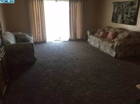 865 E Lyndale Ave, Tulare, CA 93274 photo 17