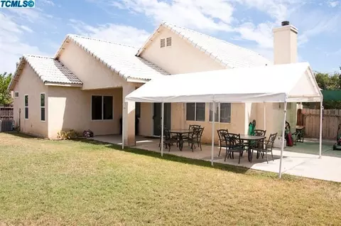 1556 Fireside Way, Lemoore, CA 93245 photo 1