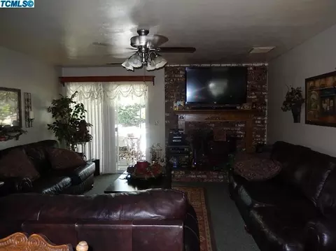 395 W Jayne, Tipton, CA 93272 photo 9