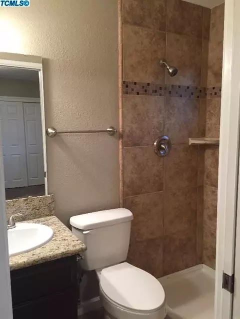 1136 E Malone St, Hanford, CA 93230 photo 10
