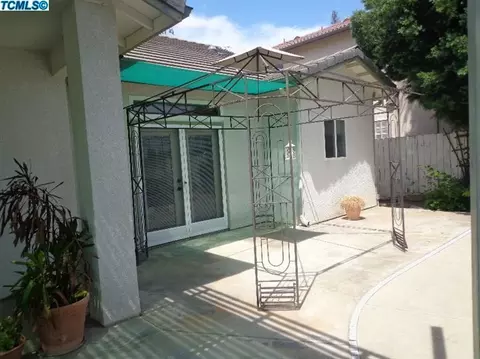 2009 E Victor Ave, Visalia, CA 93292 photo 17
